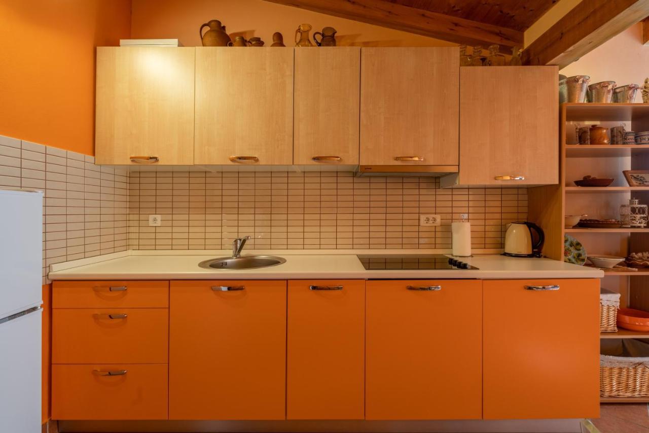 Apartment Orange 29 โรวีน ภายนอก รูปภาพ