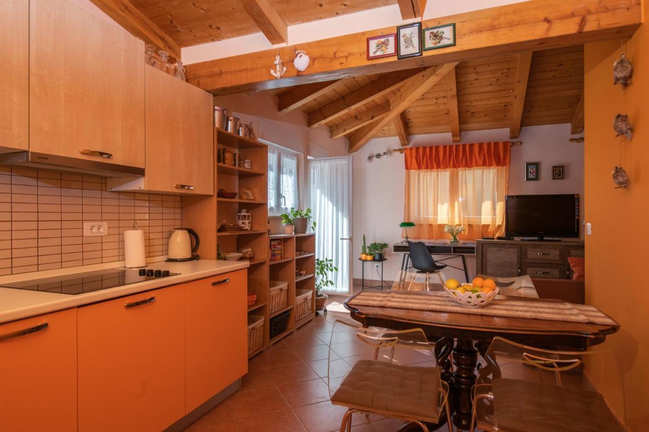 Apartment Orange 29 โรวีน ภายนอก รูปภาพ